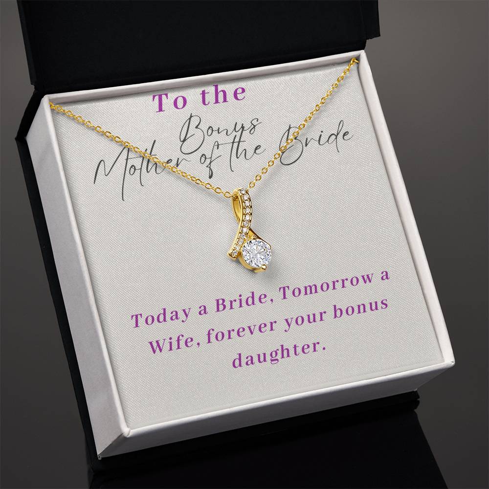 Stepmother of The Bride Alluring Beauty Necklace